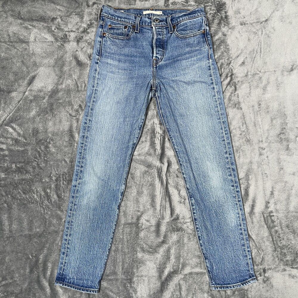 Levi's Wedgie Jeans Womens 26 Blue Button Fly High Rise Tapered Ankle Denim